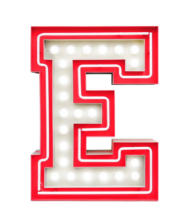 Enchanting Buchstabe E