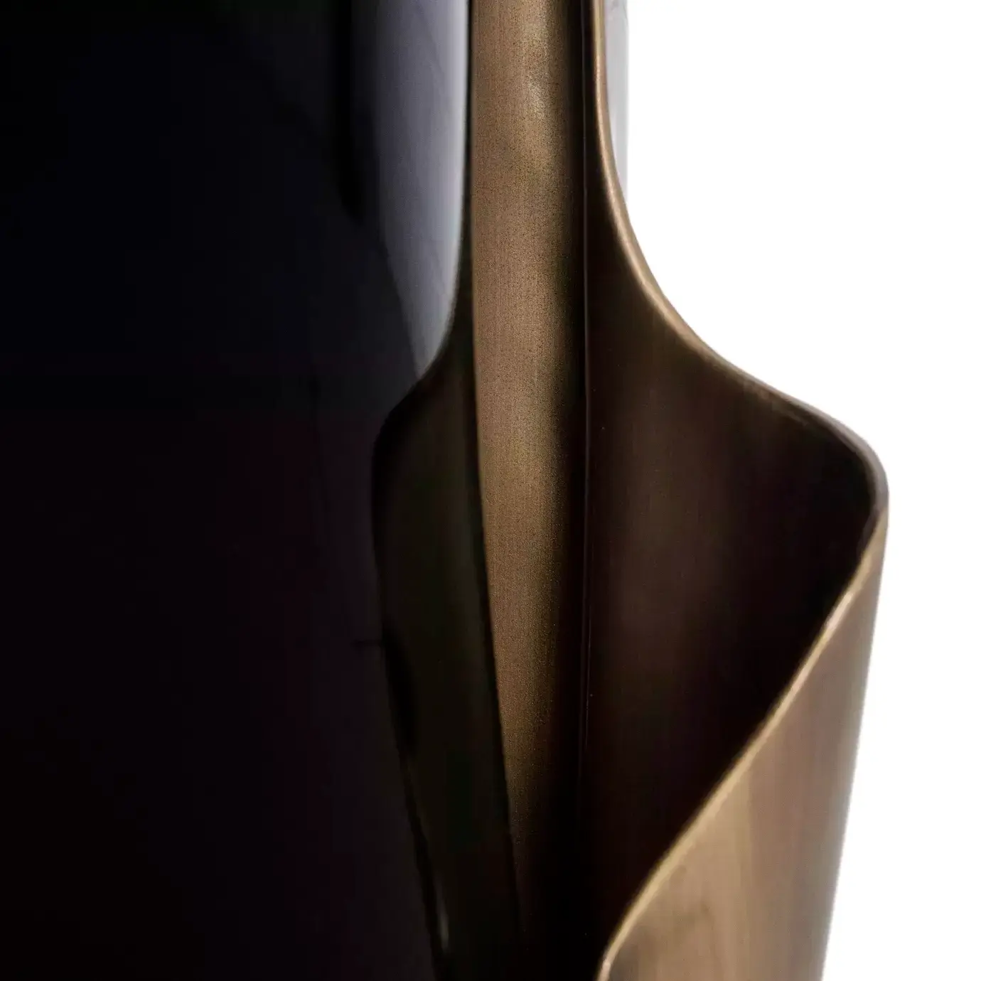 Solstice Gealterter Blattgold‑Beistelltisch