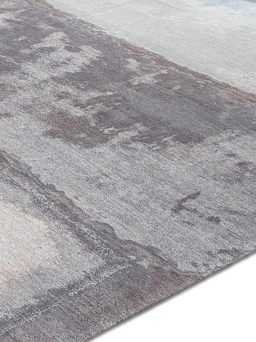 Light Blue Silver White auf Grau Teppich