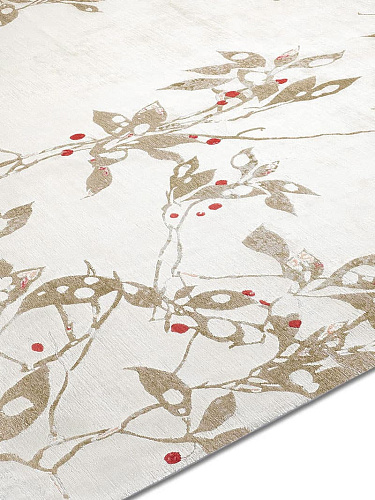 Kimono Gold Dawn auf Hellgold Teppich