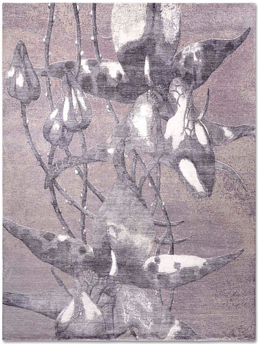 Orchid Mauve auf Mauve‑Grau Teppich