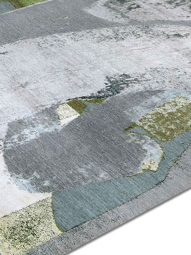 GreenRust auf Hellgrau Teppich