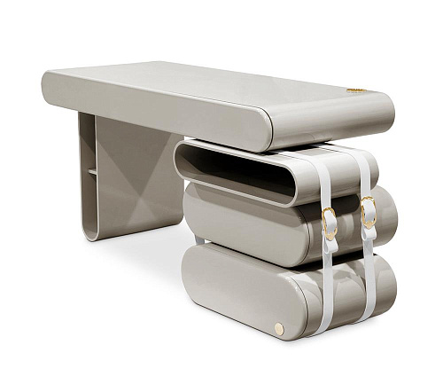 Fantasy Realm Schreibtisch