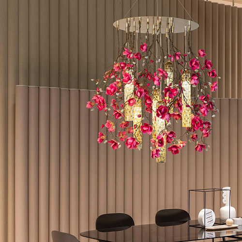 Magnolia Pink Gold Kronleuchter