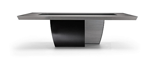 Exquisiter Esstisch 245 cm
