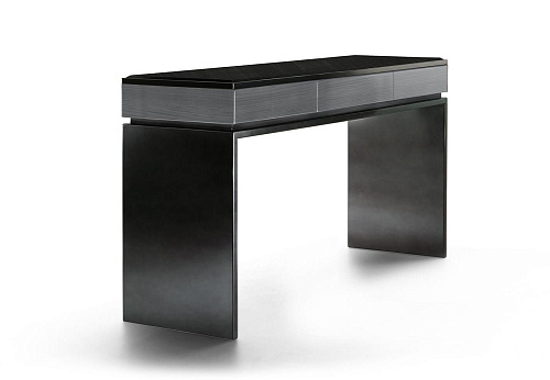 Schwarze Konsole mit Schubladen