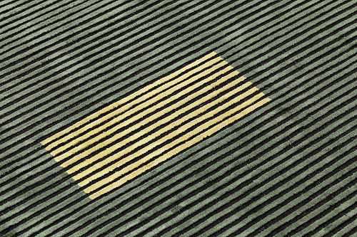 Handgewebter Viskose-Linien Teppich