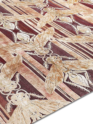 NoHoney Gold auf Rot‑Mix Teppich