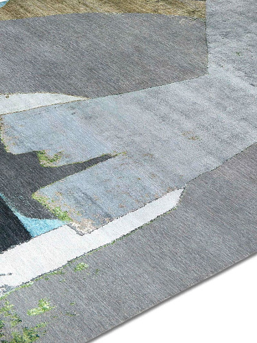 GreenRust auf Hellgrau Teppich