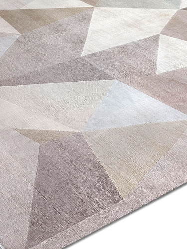 Super Original auf Beige Teppich