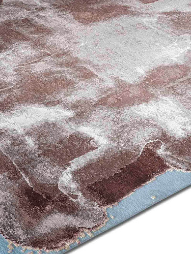 Mono Transformed auf Türkis Teppich
