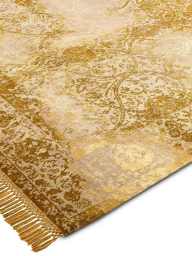 Gold auf Doma Teppich