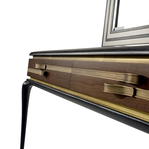 Dilan Braune Konsole