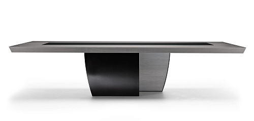 Exquisiter Esstisch 320 cm