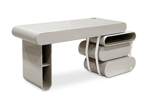 Fantasy Realm Schreibtisch