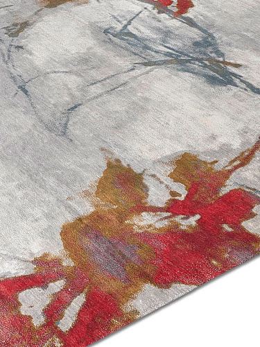 Original auf Hellgrau Teppich