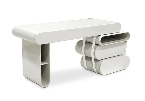 Fantasy Realm Schreibtisch