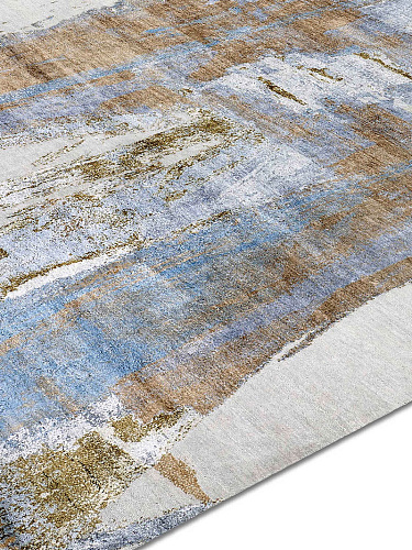 Gold Rust auf Hellgrau Teppich