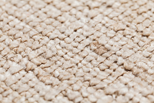 Handgewebter Teppich Notweiß