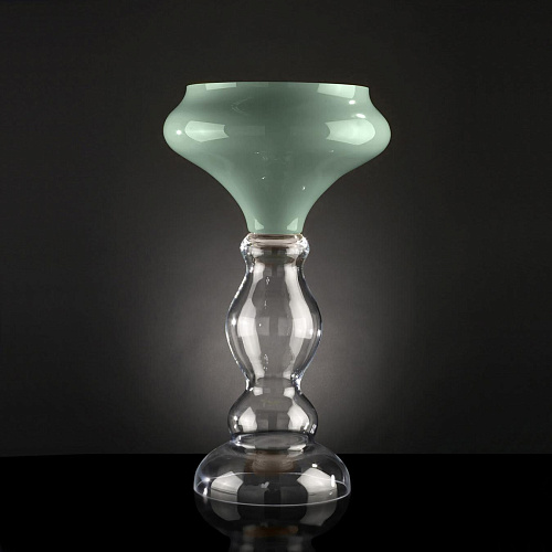 Zeus Neo Vase
