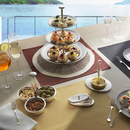 Silberner Senf‑Halter