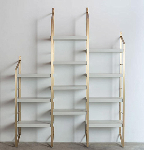 Mehrstöckiges Holz-Bücherregal