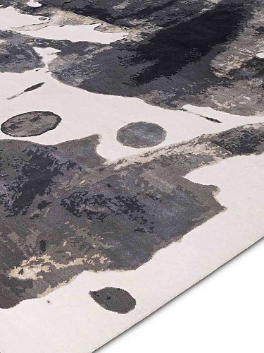 B&W auf Weiß Teppich