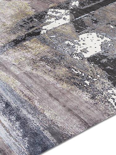 GreenRust auf Hellgrau Teppich