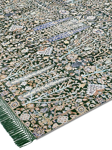 Pine Garden Original auf Grün-Mix Teppich