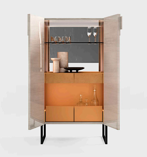 Bar‑Einheit mit Beleuchtung